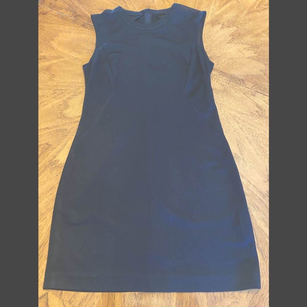Banana Republic LBD Black Dreas